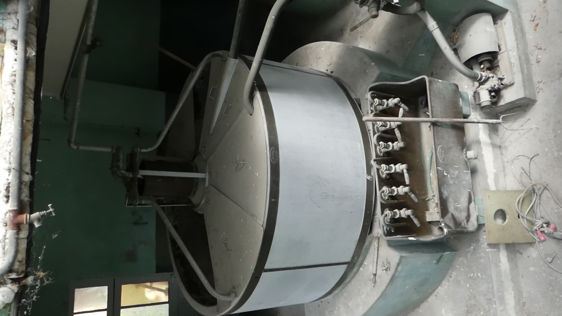 Amiel brewery. the brewhouse: a mashing vat and its racking tank